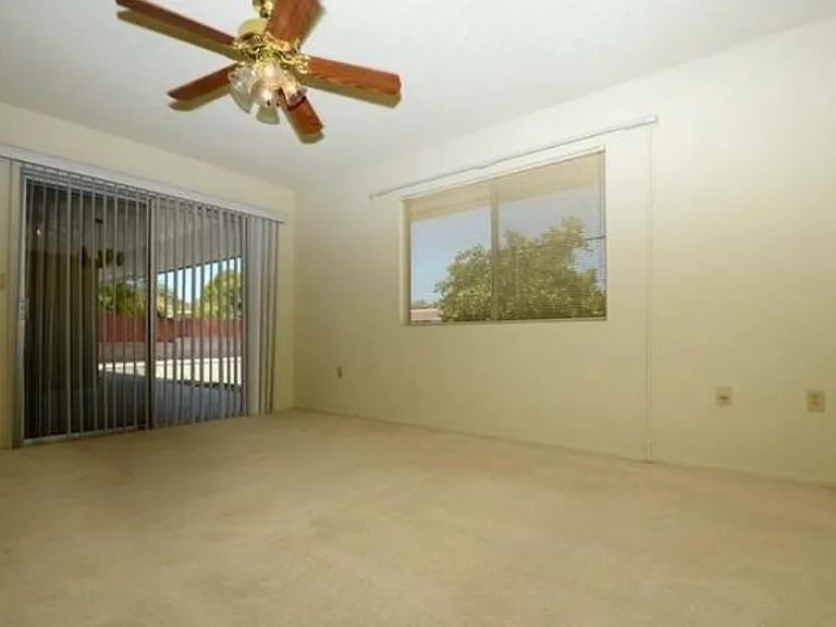 25778 Roanoke Rd — Photo 7
