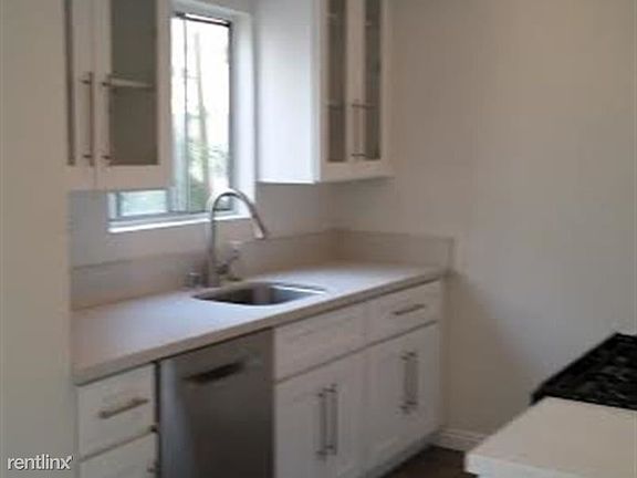 2221huntingtonln-02[1]