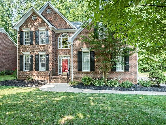 3rd image of 507 Woolwine Ct