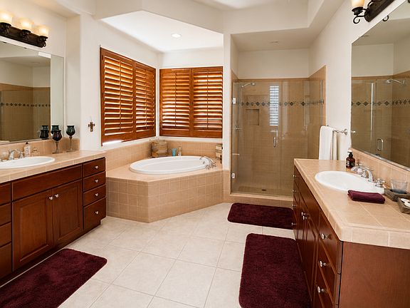 3rd image of 135 Bellini Way