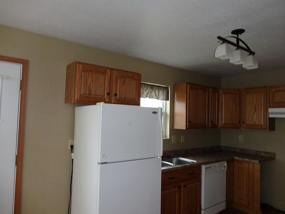 3rd image of 1214 SW 3rd St