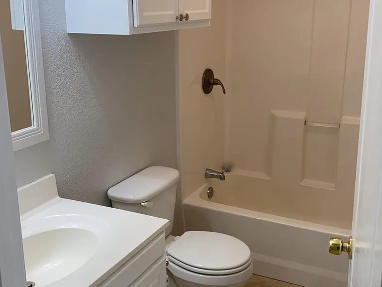 132 S Beverly Ave #132 — Photo 11