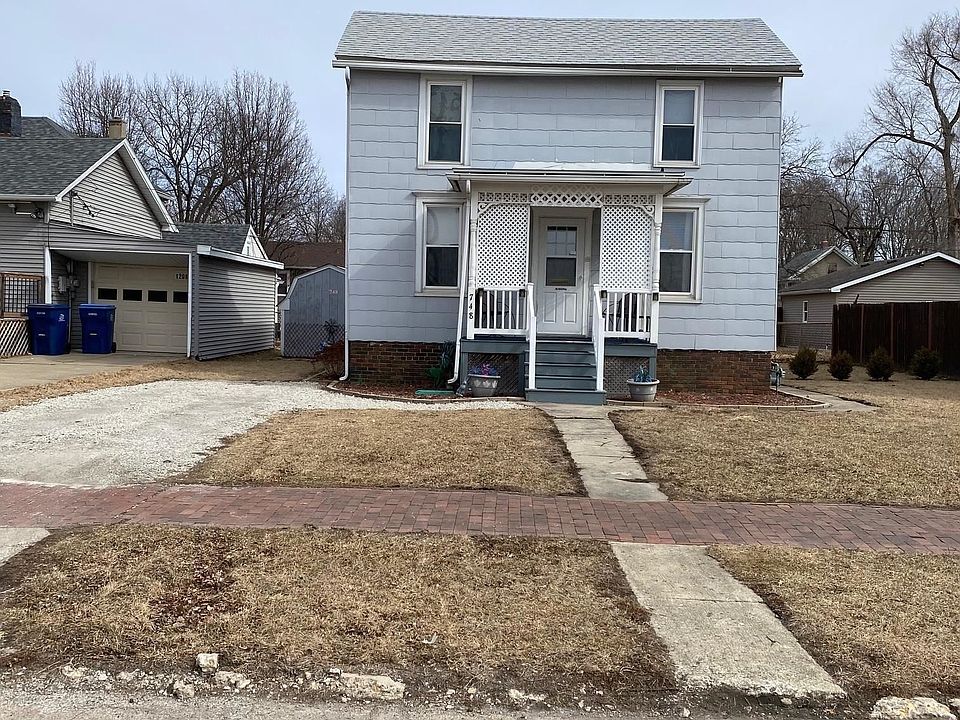 1st image of 748 Laharpe St