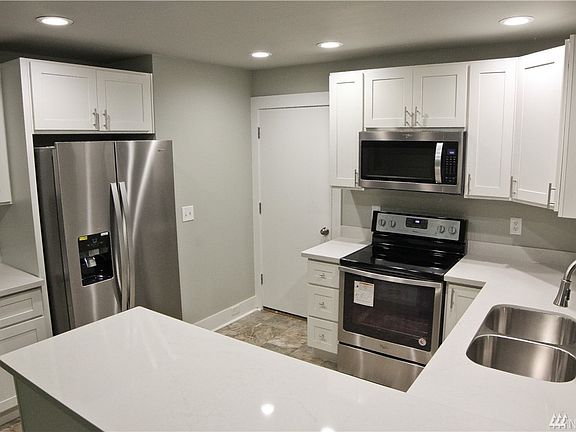 2nd image of 9823 10th Ave E