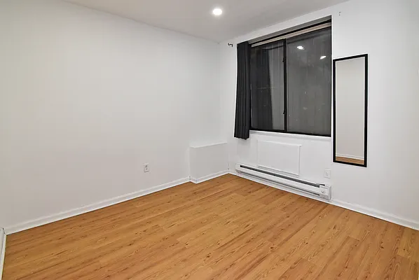 Rented by Ledvech Group | media 4