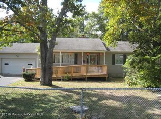 378 Trenton Ave N, Bayville, NJ 08721