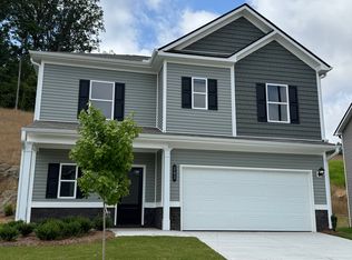 243 Sycamore Dr, Calhoun, GA 30701