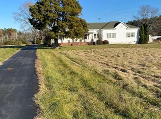 71 Grace Johnson Rd, Kents Store, VA 23084