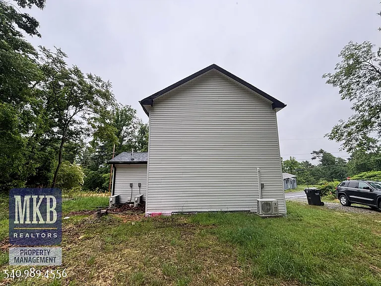 811 Montvue Rd — Photo 36