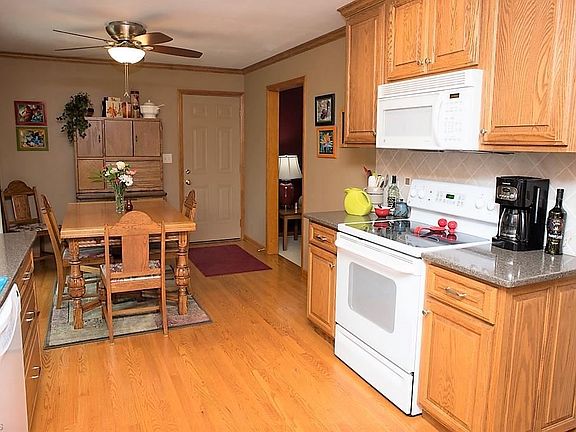 5th image of 1619 Myers Dr
