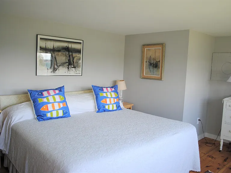 588B Black Point Rd — Photo 10