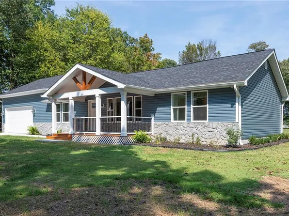 2009 Deep River Rd, High Point, NC 27265