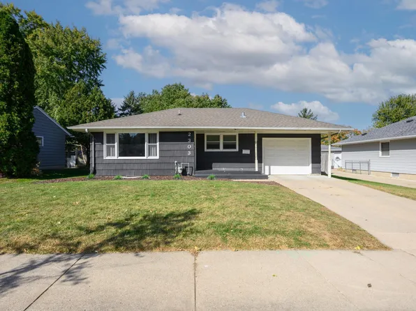 2303 Elton Hills Dr NW, Rochester, MN 55901
