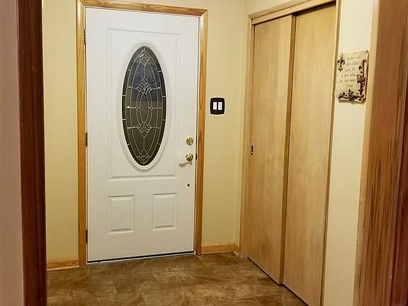 5th image of 45 Circle Dr