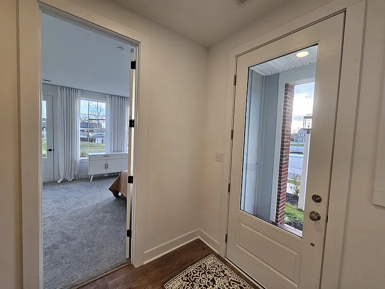 114 Main St — Photo 5