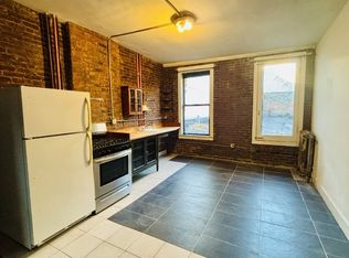 123 42nd St #2, Brooklyn, NY 11232