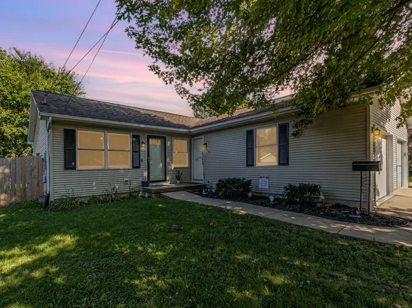 971 Wauponsee St, Morris, IL 60450