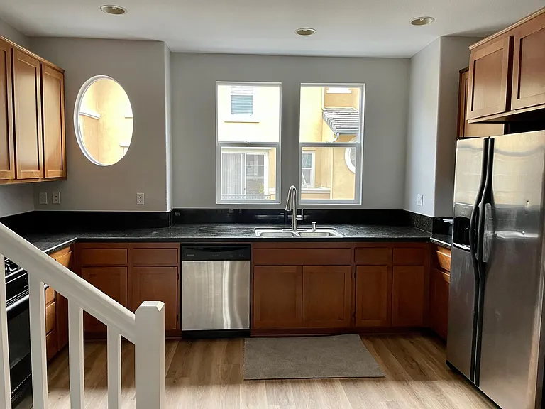 middle level Kitchen
