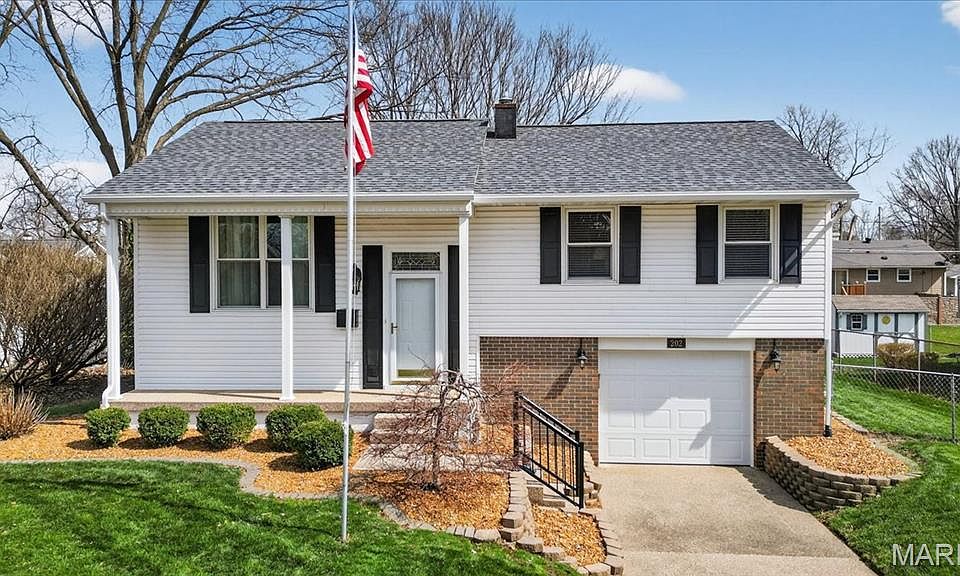 1st image of 202 Whitehall Dr