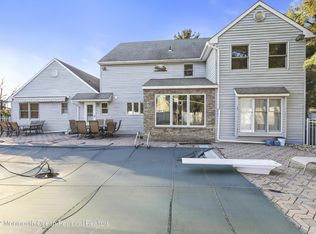 4 Lakeview Dr, Tinton Falls, NJ 07712