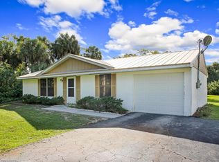 1831 19th St SW, Naples, FL 34117