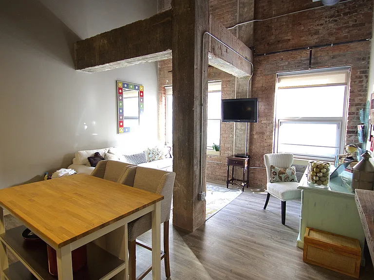 1520 Harney Street — Photo 19