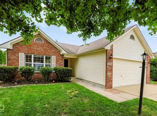10348 Northbrook Dr, Fishers, IN 46038