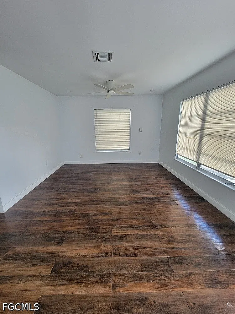 1 bed, 1.5 bath, 657 sqft, $1,250 — Photo 4