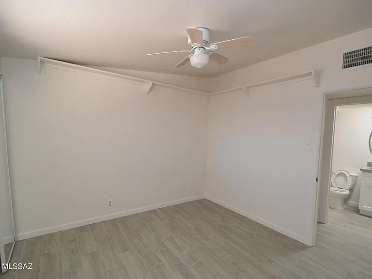 7118 E Elbow Bay Dr — Photo 8