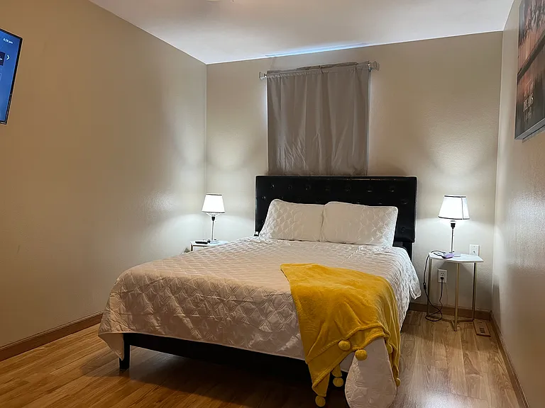 406 Wedgewood Ln — Photo 25
