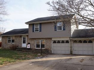 2433 W Robbie St, Columbus, IN 47201
