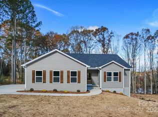 7058 Sparrow Ln, Vale, NC 28168