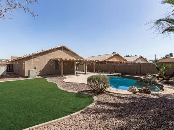 1522 S Dove St, Gilbert, AZ 85233