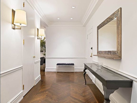 2nd image of 1070 Park Ave #2D