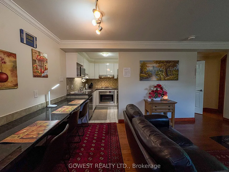 20 Glen Gordon Rd #4
