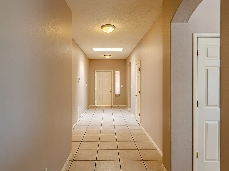 1124 Calle Corvo NE — Photo 31