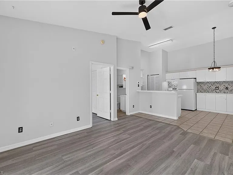 27103 Matheson Ave #206 — Photo 5