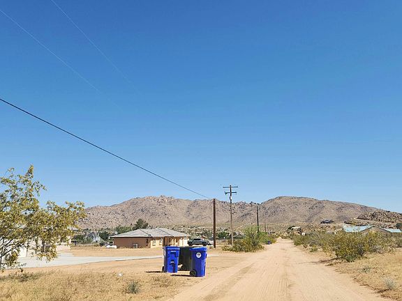 4th image of 15424 Desert Star Rd