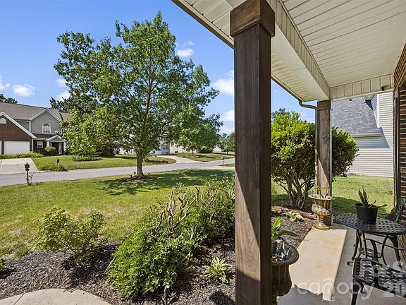 4th image of 6058 Ironwood Ct