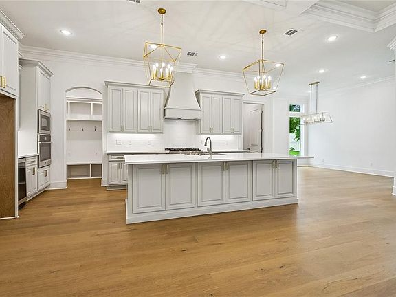 2nd image of 4212 Cypress Point Dr