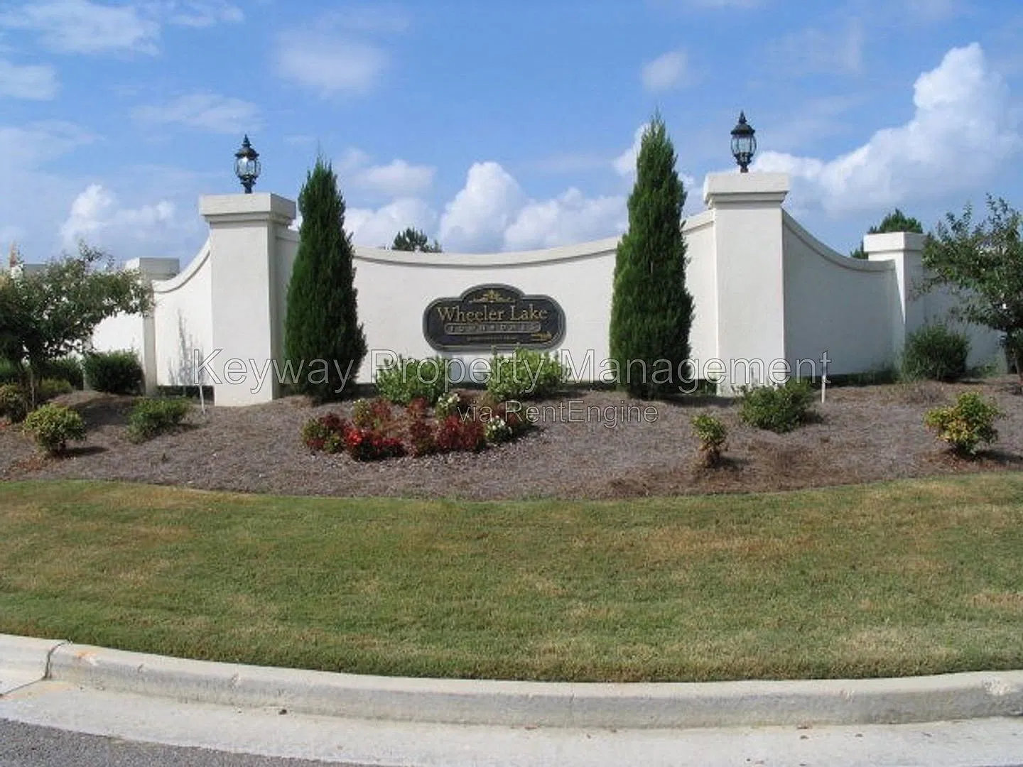 2 bed, 2.0 bath, 1092 sqft, $1,385 — Photo 2