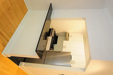Rented by Metropolis Real Estate of Manhattan