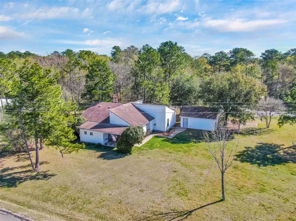 51 Knight Ln, Coldspring, TX 77331