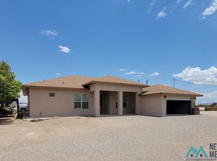 16 Paint Trl, Elephant Butte, NM 87935