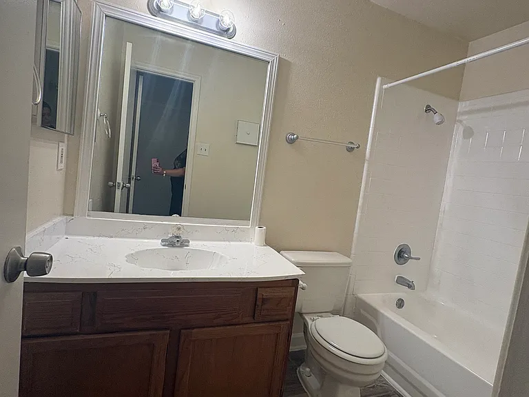 9700 Leawood Blvd #1905 — Photo 9