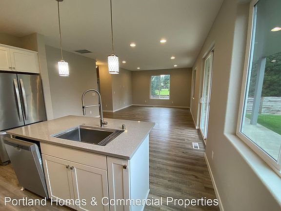 2nd image of 4406 NE 58th Ave