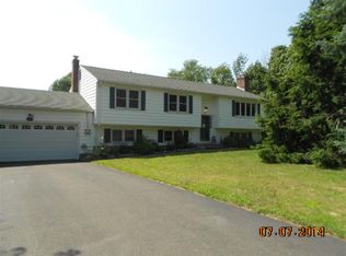404 Village St, Northford, CT 06472