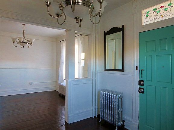 Entry room / Living room