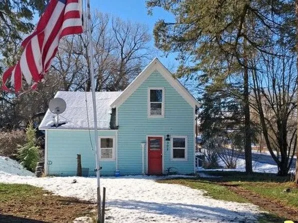 302 E Market St, Latah, WA 99018