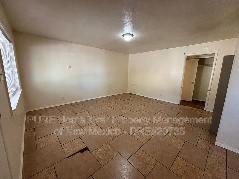 1 bed, 1.0 bath, $975 — Photo 2
